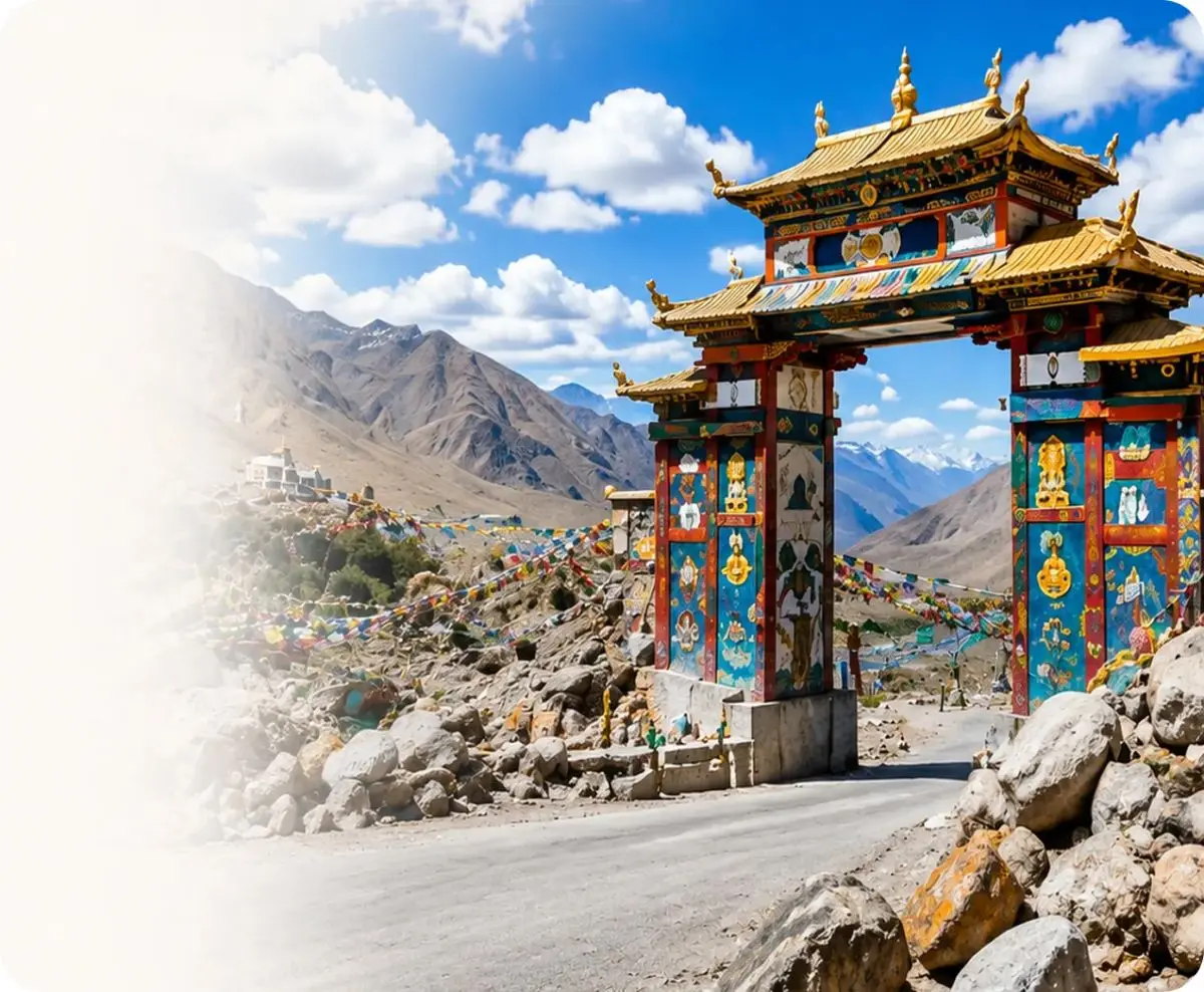 Pangong Lake Travel Guide: Ladakh's Iconic Blue-Green Lake