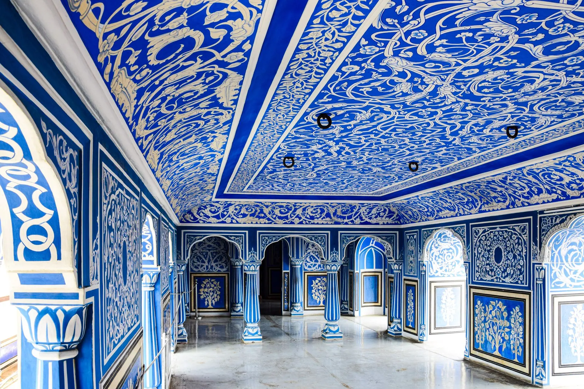 Jaipur City Tour: Amber Fort, City Palace & Hawa Mahal