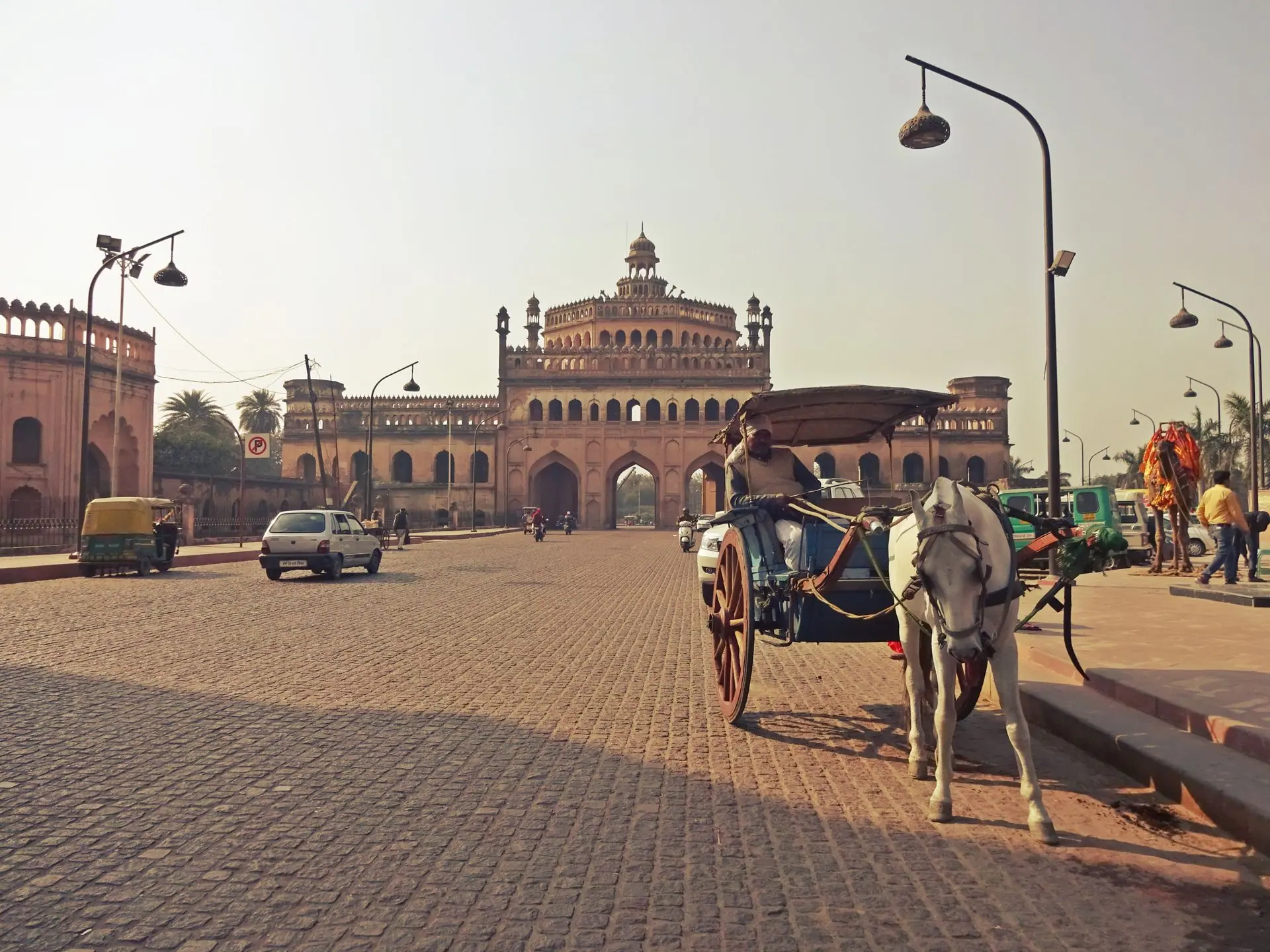 A horse-drawn cart on a sunny day near Rumi Darwaza, Lucknow, India