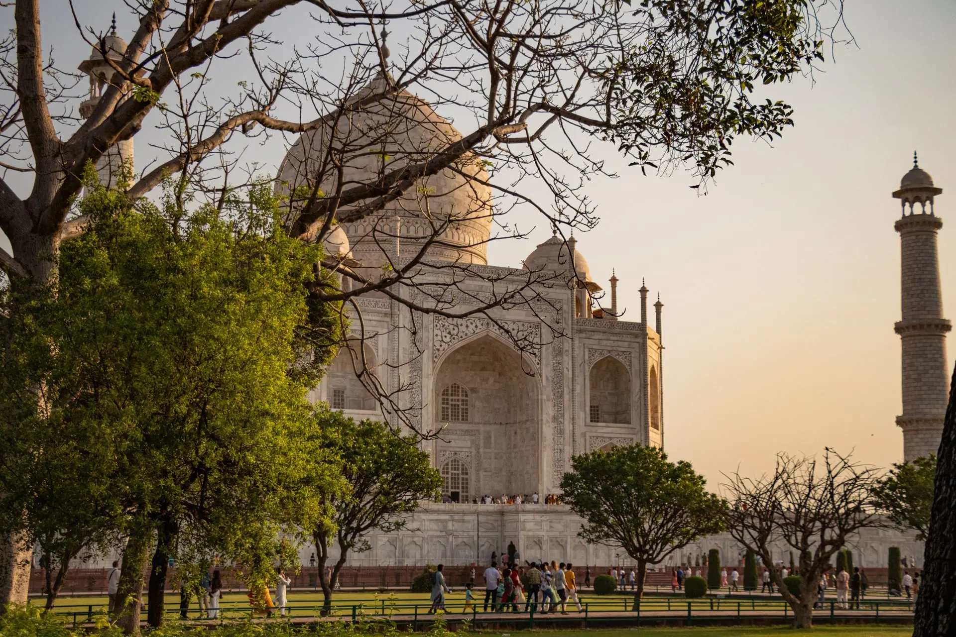 Taj Mahal moonlight viewing