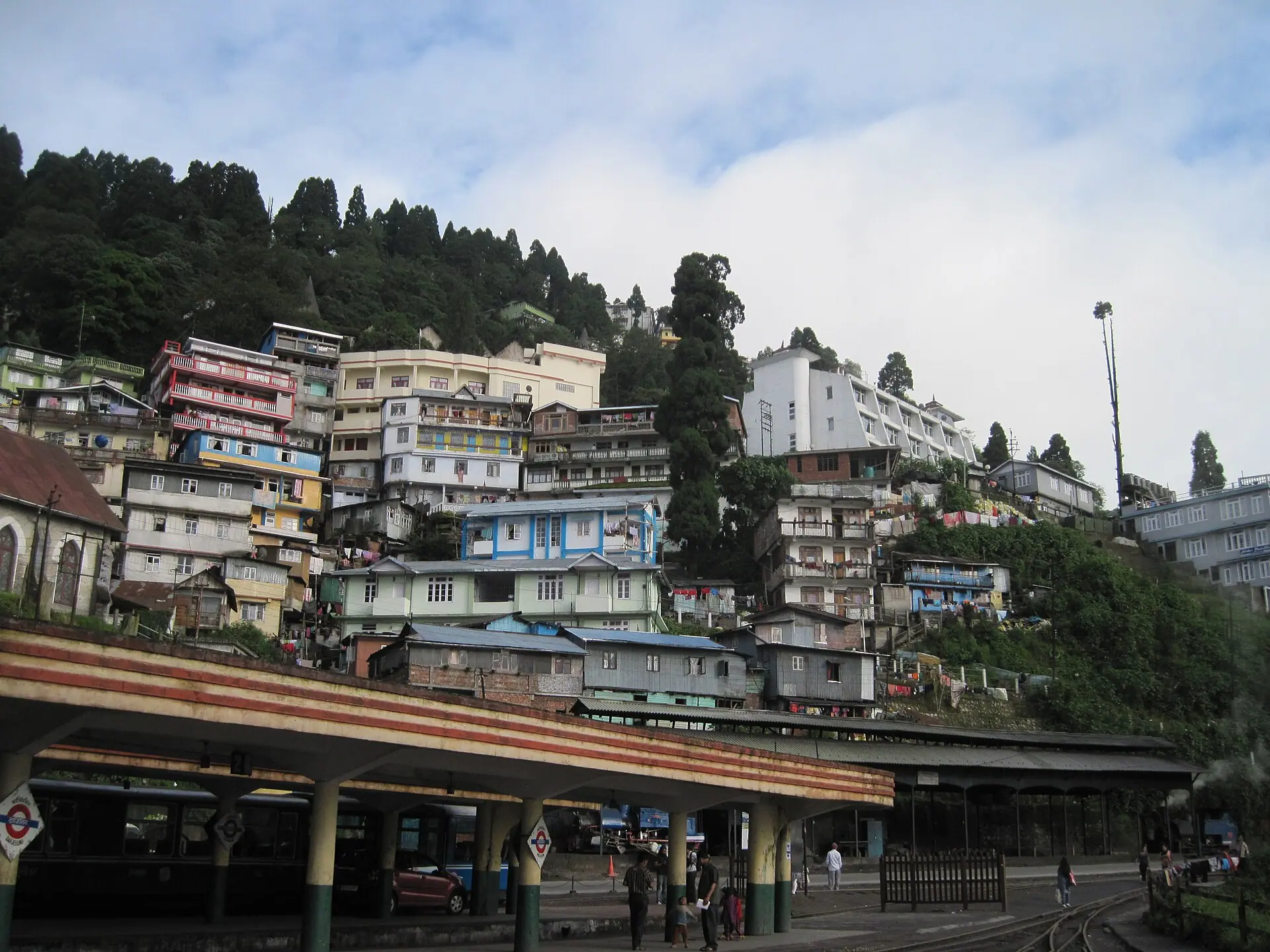 Darjeeling city from darjeeling station