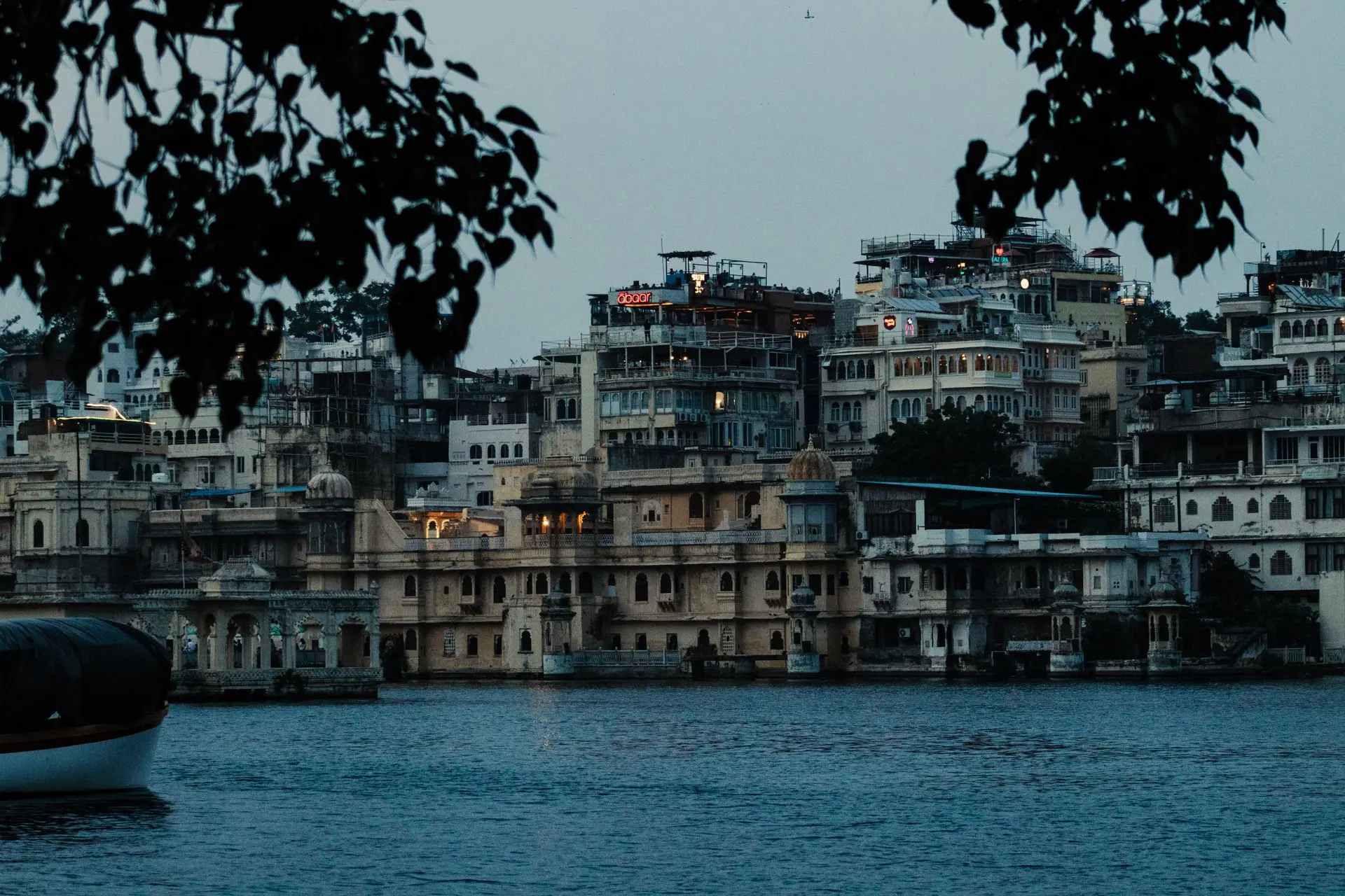 4 Days Honeymoon Udaipur Tour Package