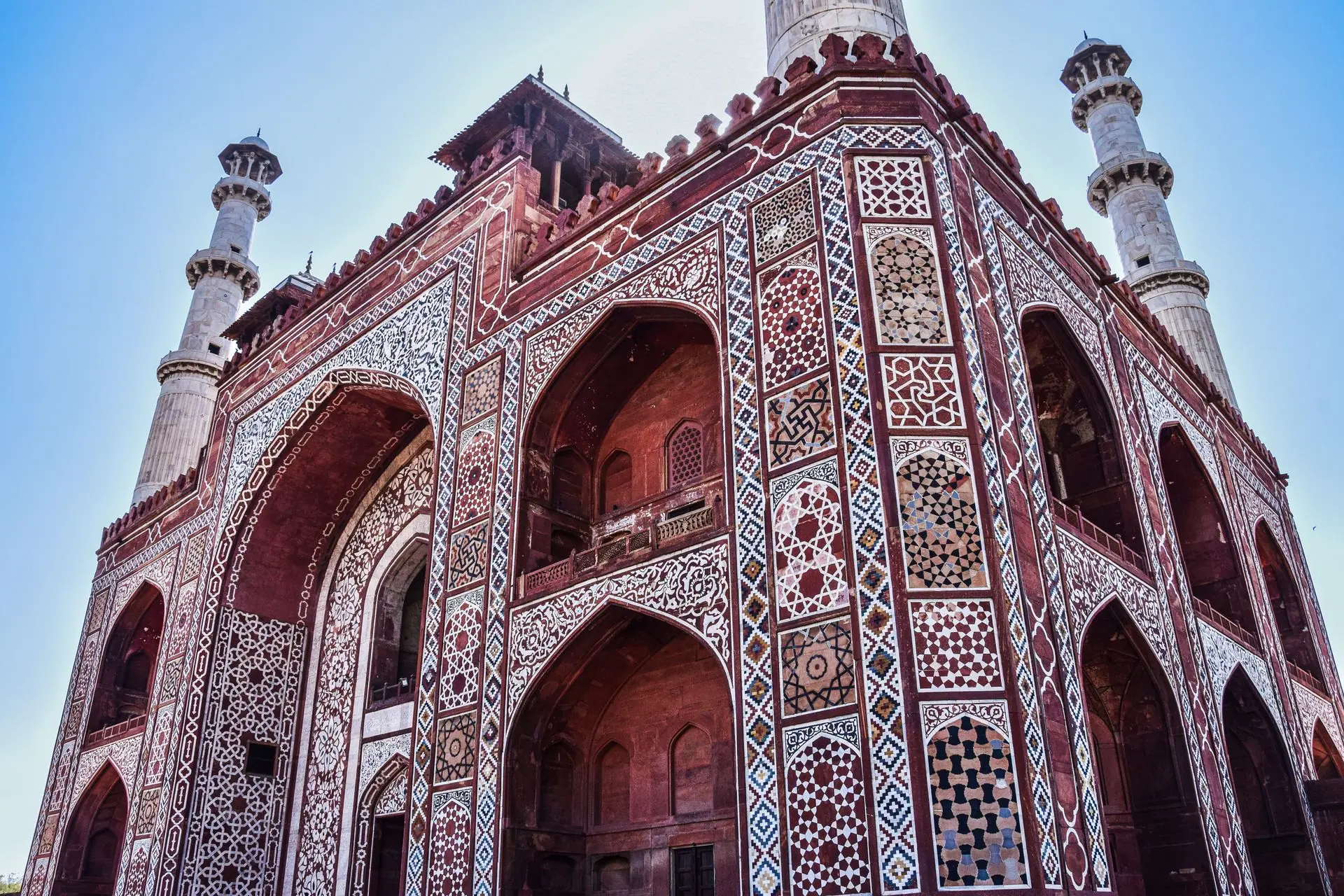 Explore the intricate Mughal architecture of Akbar's Tomb in Agra, India