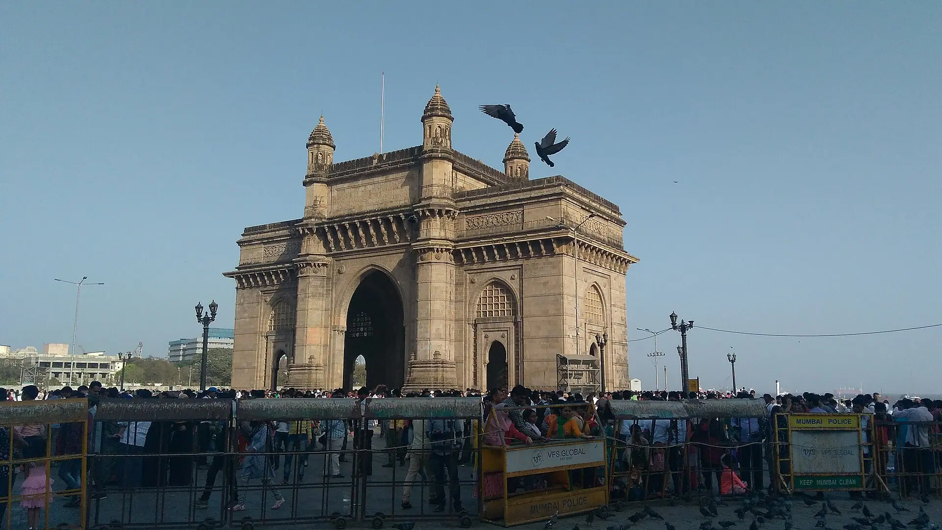 Mixed-Nationality Families: Who Needs What to Enter India