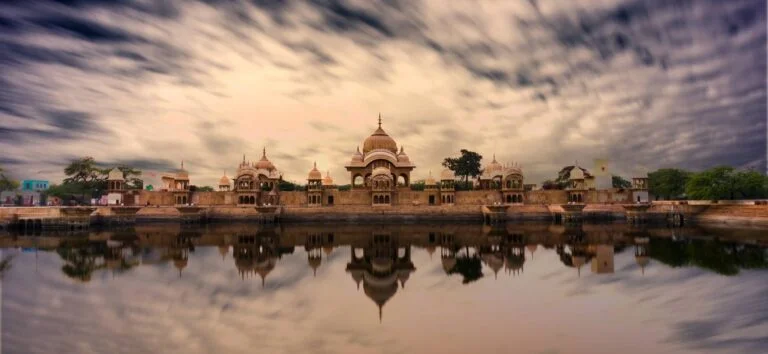 Kusum Sarovar, Goverdhan | Mathura Vrindavan Agra Tour Package