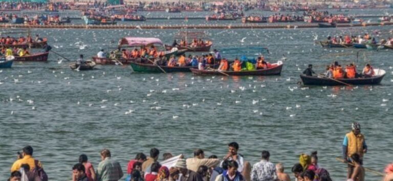 Triveni Sangam, Prayagraj | 4 Days Kumbh Mela Tour