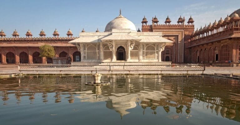 Fatehpur Sikri: Exploring Akbar's Abandoned Capital - Experience My India